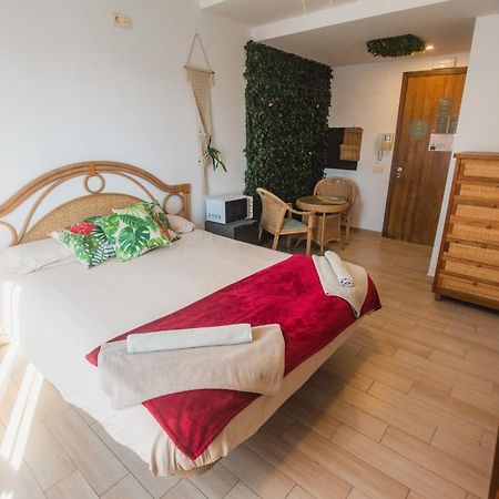 Banana Beach Patacona Rooms Alboraia Extérieur photo