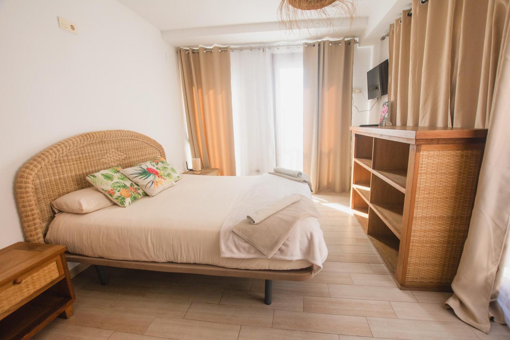 Banana Beach Patacona Rooms Alboraia Extérieur photo